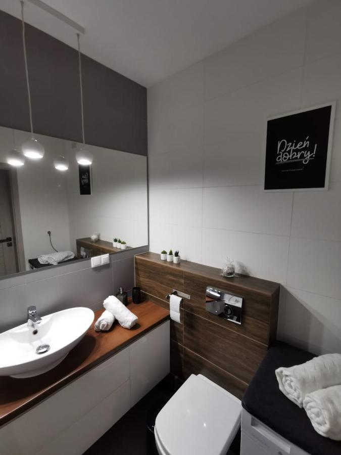 イェレニャ・グーラApartament Osiedle Jelonkaアパートメント エクステリア 写真